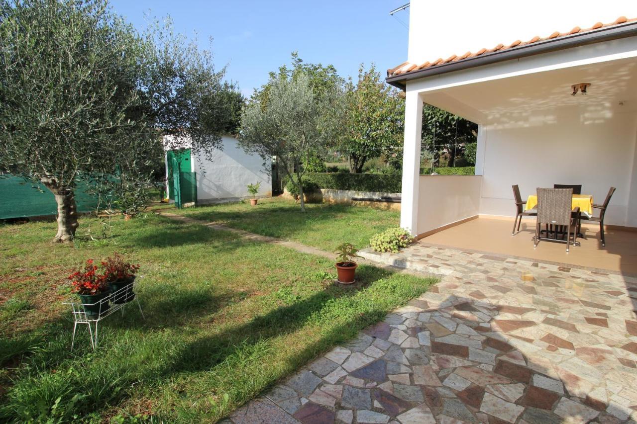 Monika 3 Pax Novigrad Istria